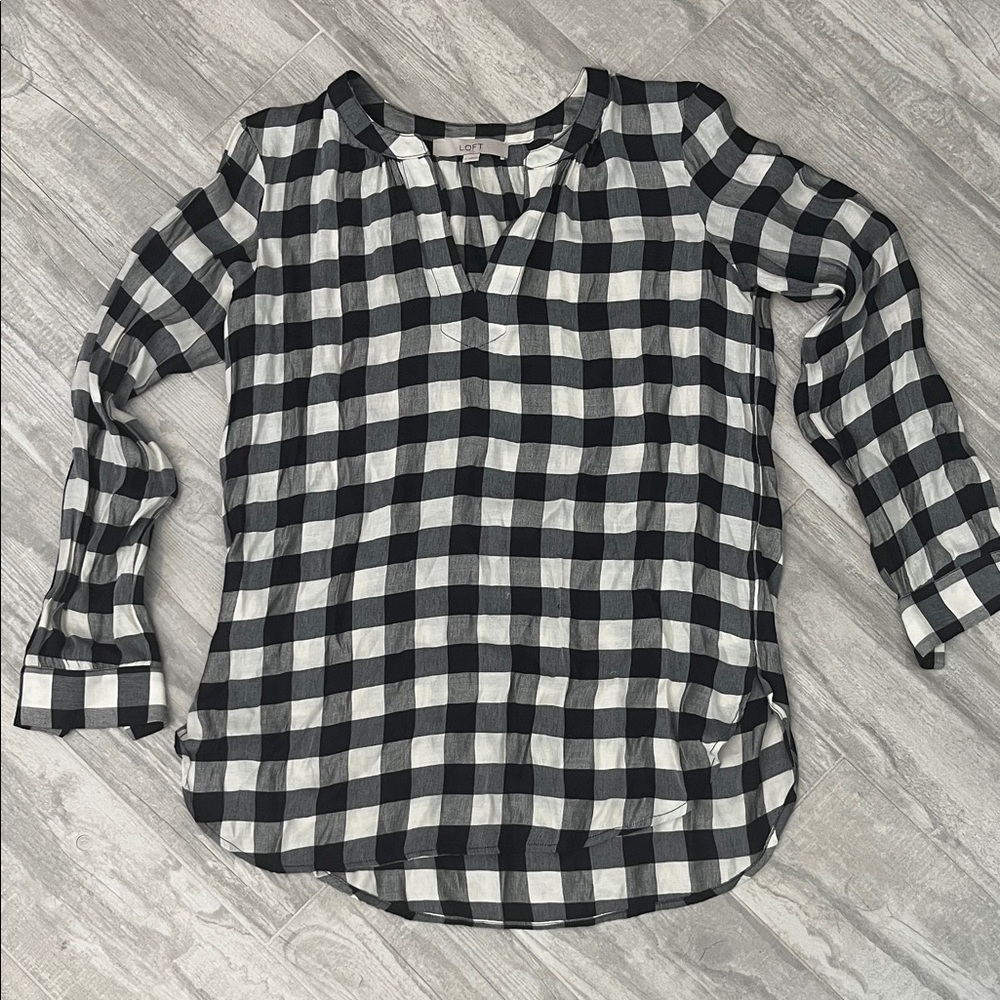 LOFT Black & White Gingham Split V-Neck Tunic